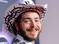 Post Malone se siente ‘guapo’ casi desnudo después de la pérdida de peso
