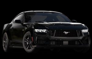 La administración Trump compra Ford Mustangs en un intento de reforzar la apelación de empleo para posibles agentes de hielo