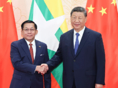 El presidente Xi Jinping se encuentra con el presidente interino de Myanmar