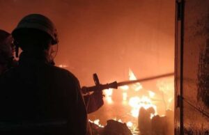 Fuego de la casa en Kalideres West Yakarta, una persona fue asesinada