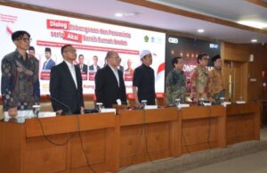 La forma única de Uin Yakarta celebra el 80 aniversario de la República de Indonesia