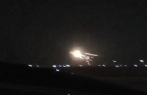 ¡Horrificado! Segundos del avión de combate F/A-18D Hornet Malasia explotó en el aire