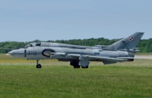 ¡No está dispuesto a retirarse! 7 Los aviones de combate más antiguos del mundo que aún están activos en servicio en 2025