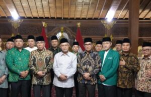 PRABOWO LEY 16 Organizaciones islámicas en Hambalang, pidiendo mantener la atmósfera para que sea propicio