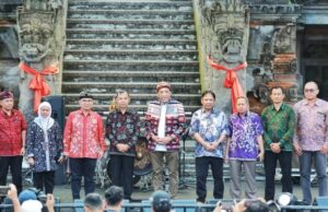 Kemenbud celebró una fiesta popular antes del evento internacional de Chandi