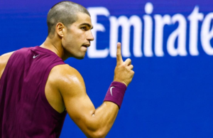 Todavía luciendo su corte de zumbido accidental, Alcaraz llega a la Ronda 3 en US Open