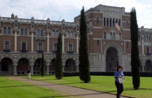 El impuesto a la dotación de la universidad está conduciendo a la contratación de congelamiento y podría significar recortes en ayuda financiera