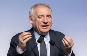 El IBEX 35 y todos los mercados financieros caen o agitan por Trump y antes de la inminente caída del gobierno francés
