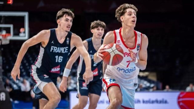 Guillermo-del-Pino-en-un-momento-de-la-final-entre-Espana-y-Francia-del-Eurobasket-sub-18.jpg
