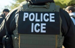 2 en general después de embestir oficiales de hielo en Colorado
