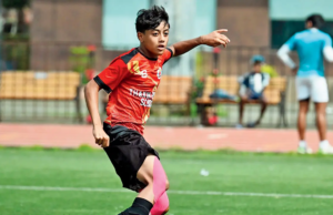 Thakur Striker Arnav gana a través del dolor