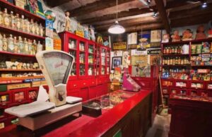 Todos los días 26 pequeñas tiendas cierran en España
