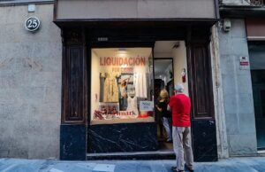 La subida de alquiler en España también sofoca un pequeño comercio: 38 empresas al día cierre