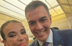 Se excede el ‘Bocachancla’ Sarah Santaolalla: del ‘Playboy’ posando hasta el abuelo filmado por Franco
