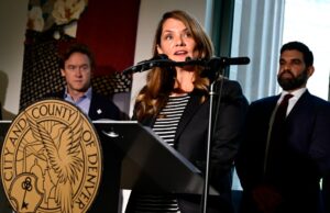 El Ayuntamiento de Denver pospone el retiro de montaña en medio de despidos de los empleados