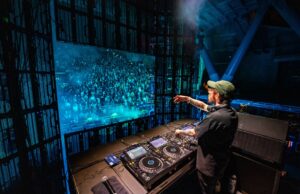 De los árboles toca un concierto de EDM de dos días en Telluride