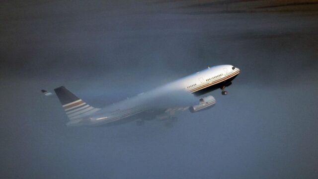 TOPSHOT-SPAIN-AIR-TRANSPORT-0_1754151698956_1754151720099.jpg