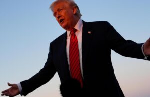 Trump dice que ha reducido los precios de las drogas hasta en un 1,500%. Eso no es posible