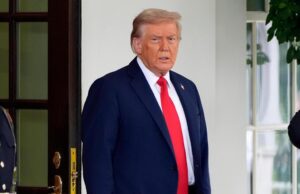 La administración Trump revoca las autorizaciones de seguridad de los 37 funcionarios