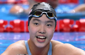 Zidi, de 12 años, gana el bronce en los c’ships de Swim World