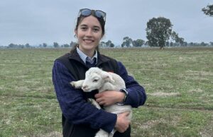 Libby ama la industria de las ovejas y espera ayudar a los agricultores en el futuro.
