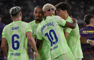 Barcelona completa la victoria tardía de regreso a medida que el Atlético suelta más puntos en Liga