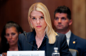 ‘No toma un James’ Bondi ‘para saber que está en Venezuela “
