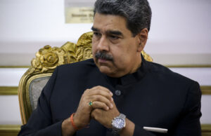 La aprobación informada de Trump del uso militar contra los carteles abre una puerta para atacar a Maduro de Venezuela