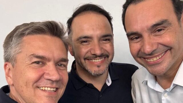 1756702432_zdero-junto-a-juan-pablo-y-gustavo-valdes-2090348.jpg