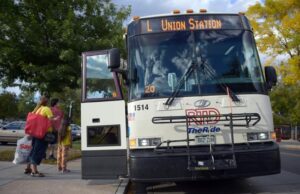 1 herido en el accidente de Denver que involucra el autobús RTD