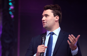 El último libro de Charlie Kirk, ‘Stop in the Name of God’, vincula la espiritualidad y el biohacking para optimizar la vida