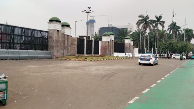 68ca3dfdac170-suasana-depan-gedung-dpr-ri-senayan-jakarta_665_374.jpg