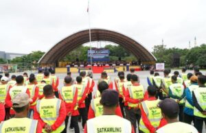 Satkamling no solo es guardia de seguridad sino también la vida