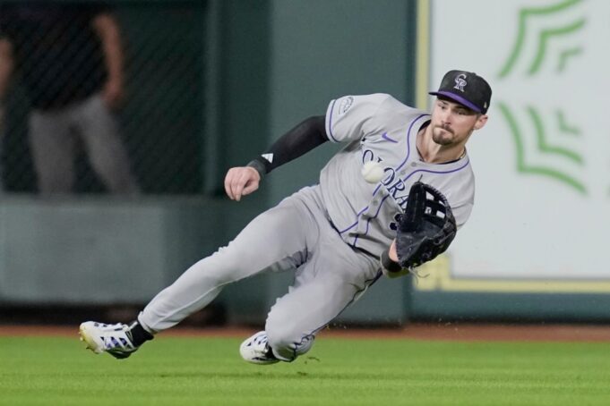 Analizando los abarrotados jardines de los Rockies de cara al entrenamiento de primavera de 2026