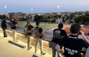 Trump amenaza con hacerse cargo de la policía de DC nuevamente sobre las operaciones de inmigración