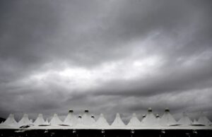 Retraso en el suelo de la FAA en DIA mientras las tormentas de Colorado interrumpen los vuelos