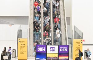El problema del equipo retrasa los vuelos del aeropuerto internacional de Denver
