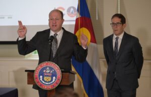 Un tercio de los recortes presupuestarios del gobernador Jared Polis involucran a Medicaid