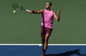 Carlos Alcaraz en los cuartos de final de los Estados Unidos mientras se escapa de Barbora Krejcikova