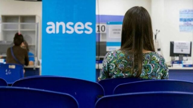 la-anses-anuncio-creditos-de-hasta-400-mil-pesos-para-trabajadores-en-relacion-de-dependencia-1663584.jpg