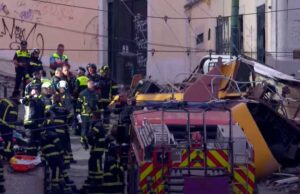 Horror en Lisboa: el funicular de la gloria descarrilado y causa 15 muertos y 18 heridos, incluidos dos españoles