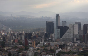 La Ciudad de México se derrumba después de que la explosión del petrolero de gas mata a 3 personas, lesiones 57, incluidos 16 en estado crítico
