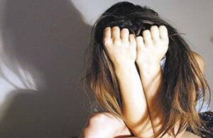 Un Mena marroquí presenta golpes, desnudo y viola a una niña de 14 años en el centro de Madrid