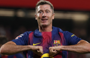 La Liga: Champions Barcelona Crush Valencia en el estadio de tierra de entrenamiento