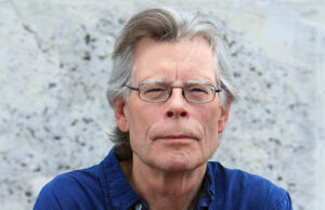 Stephen King se disculpa y elimina el mensaje sobre X con respecto al asesinato de Charlie Kirk