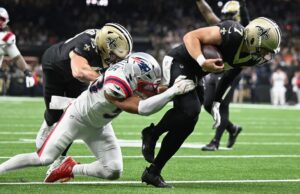 La búsqueda de los Broncos de ayuda para el ala cerrada continúa a medida que se acerca la fecha límite para cambios