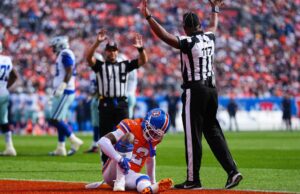 El esquinero estrella de los Broncos, Pat Surtain II, sale temprano por lesión contra los Cowboys