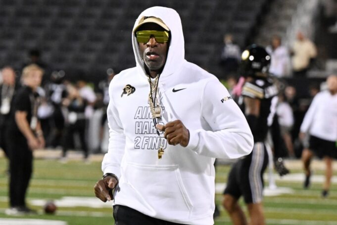 El receptor Jacob Swain se compromete con los Buffs