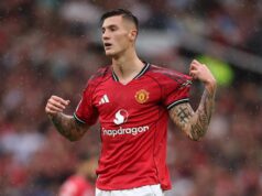 Troy Deeney ha notado algo sobre Benjamin Sesko en Man Utd que es “muy extraño”