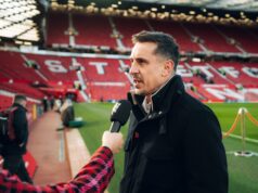 Gary Neville le dijo a la leyenda pasada por alto de Man Utd que está “realmente arrepentido” después de una gran hazaña, la reacción de Roy Keane lo dice todo